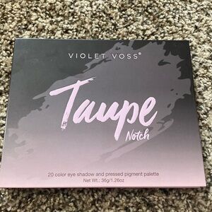 Violet voss taupe notch eyeshadow palette